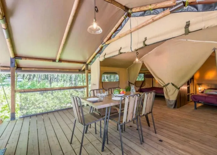 - Parc Aquatique - Ccaghhb * Saint-Jean-de-Monts