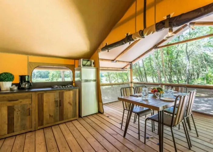 캠프장 - Parc Aquatique - Ccaghhb 생장드몽