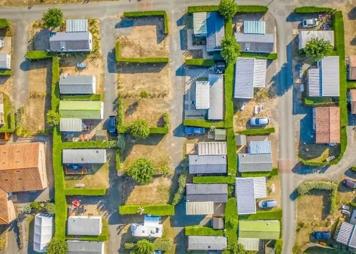 - Parc Aquatique - Ccaghhb Kemping *